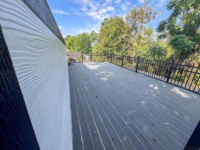 Photo - 4605 Orange St