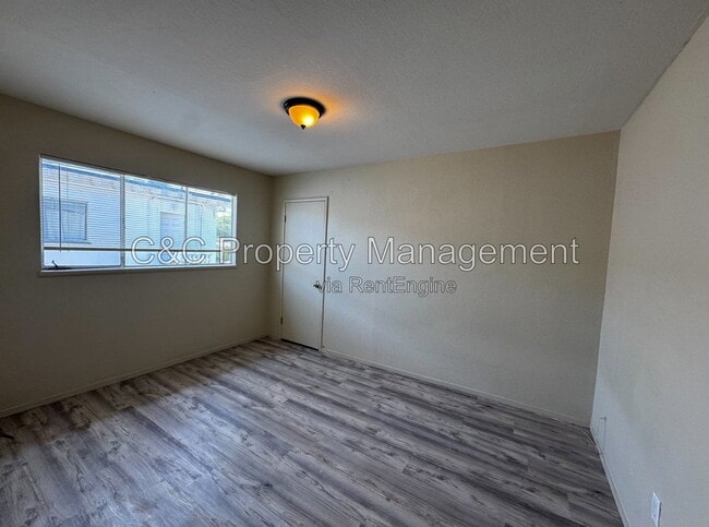 Photo - 2780 Argyll Ave Unit D