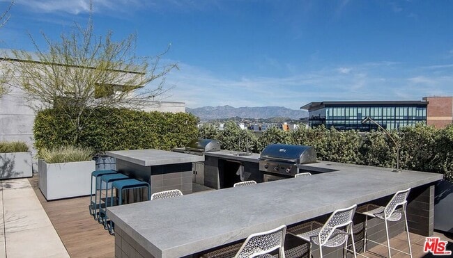 Photo - 530 S Hewitt St Unidad 351