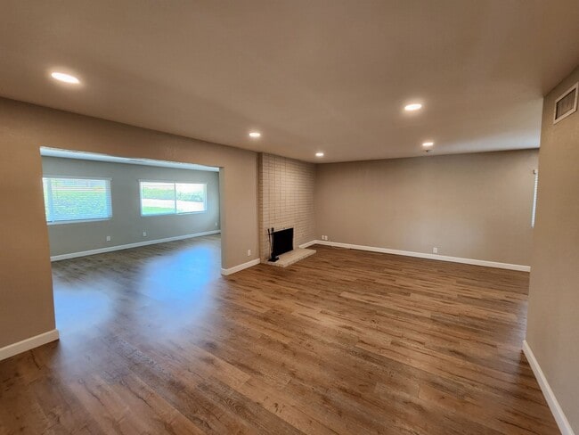 Photo - 16598 Bernardo Oaks Dr