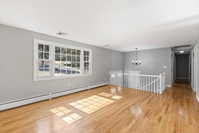 Photo - 115 Chimney Sweep Hill Rd