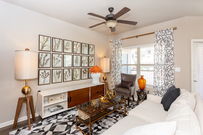 2BR 2BA - 1,128 SF