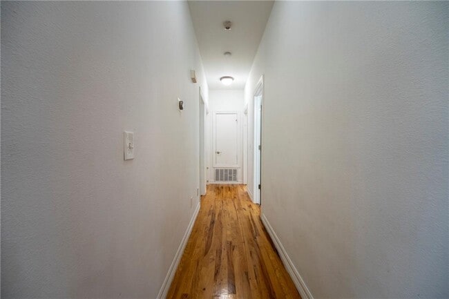 Photo - 4604 SW Swinton Dr