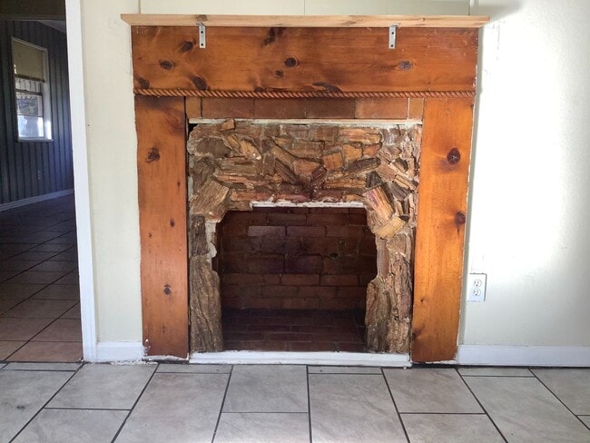 Photo - 3010 Sunnybrook St