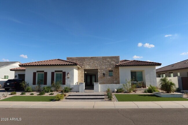 1285 E Mead Dr