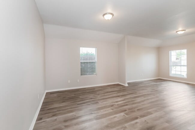 Photo - 12419 Pinestraw Rd