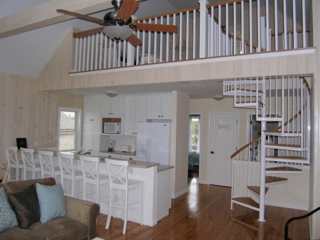 Photo - 99 N Shore Blvd