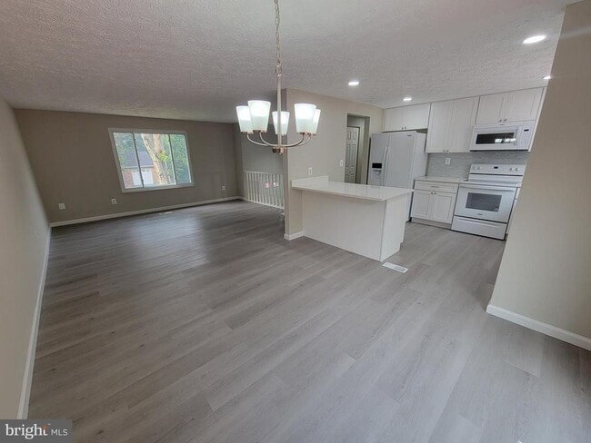 Photo - 7598 Springfield Hills Dr