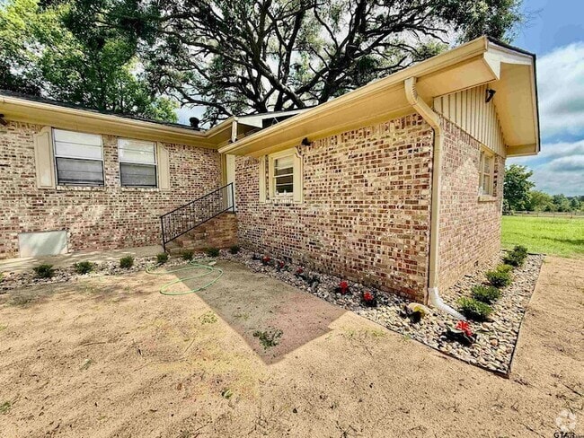 Building Photo - 15106 County Rd 431 Rental