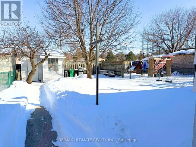 Photo - 2201 Stir Crescent