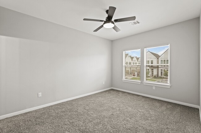 Photo - 2113 St Charles St Unidad A