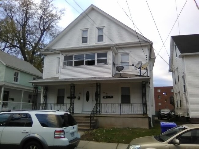 Building Photo - 138 Liberty St Unit 1E
