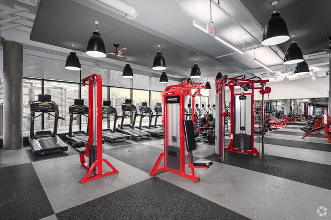 Building 2 Fitness Center - Terrapin Row