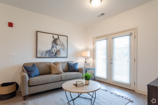 2BR, 2BA - 1,285 SF (Living Room)