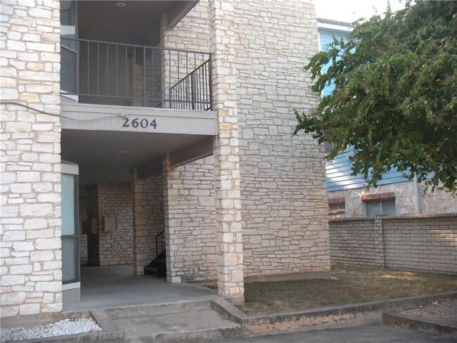 Photo - 2604 Salado St Unit 303