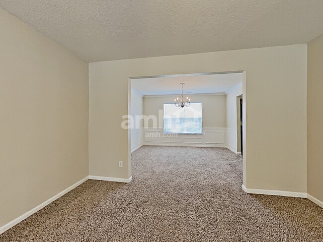 Photo - 1124 Stepping Stone Ln