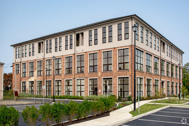 Turbine Lofts - Turbine Lofts Unit 212