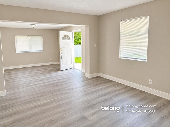 Photo - 5531 Agra Ct
