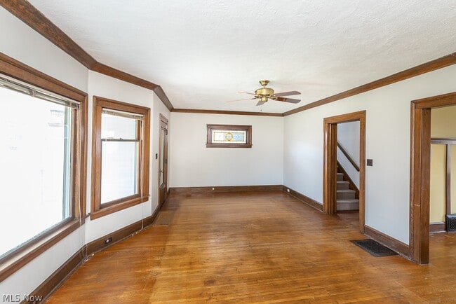 Photo - 1252 Summit Ave