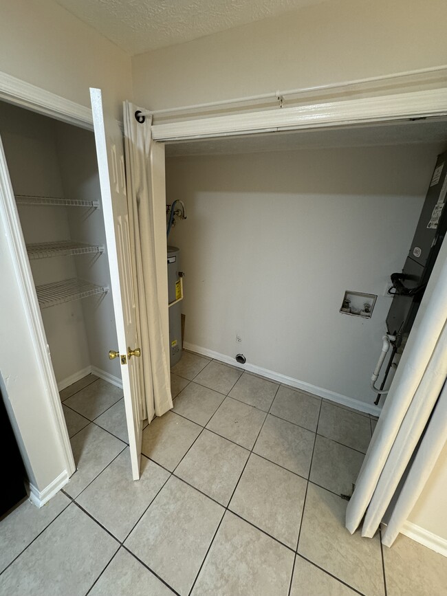Photo - 1116 Windgate Cir NW