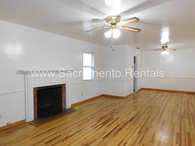 Photo - Charming Arden Area 2bd/1ba House with Gar...