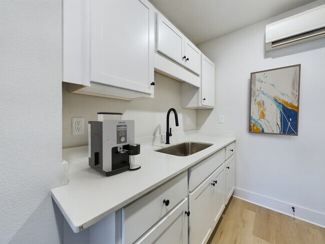 Photo - 2 E Sunset Ave Unit 1