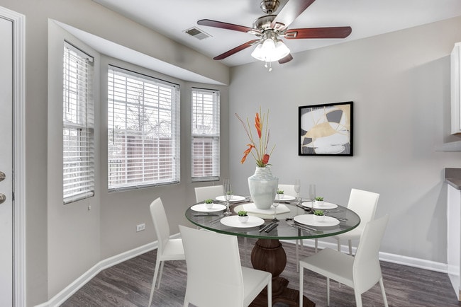 Photo - Lakeview Townhomes at Fox Valley