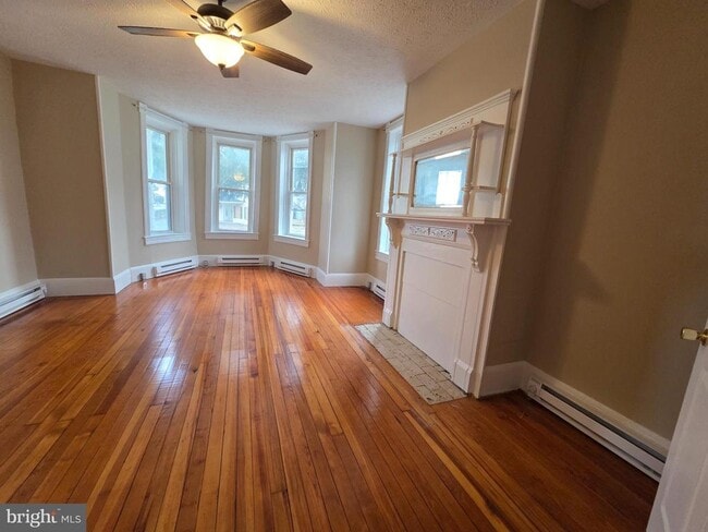 Photo - 378 National Ave