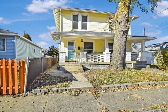 Photo - 2012 Olive St