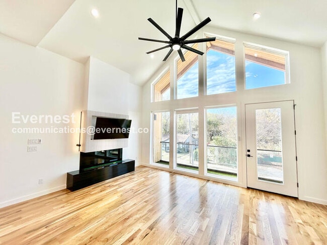 Photo - 426 Avenue L Ave