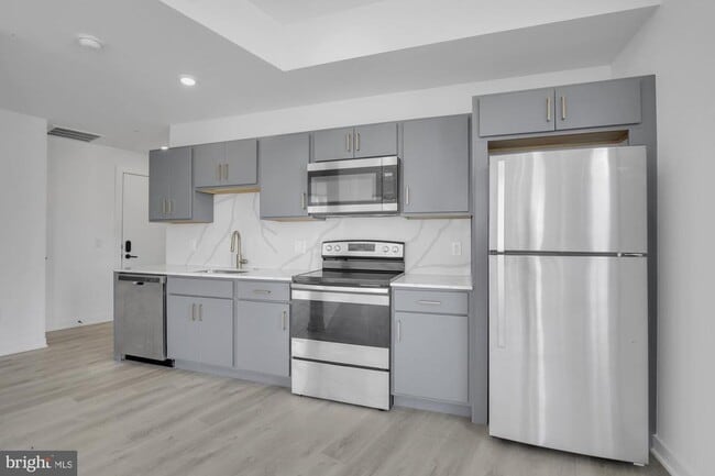 Photo - 2046 E Lehigh Ave Unit 3B