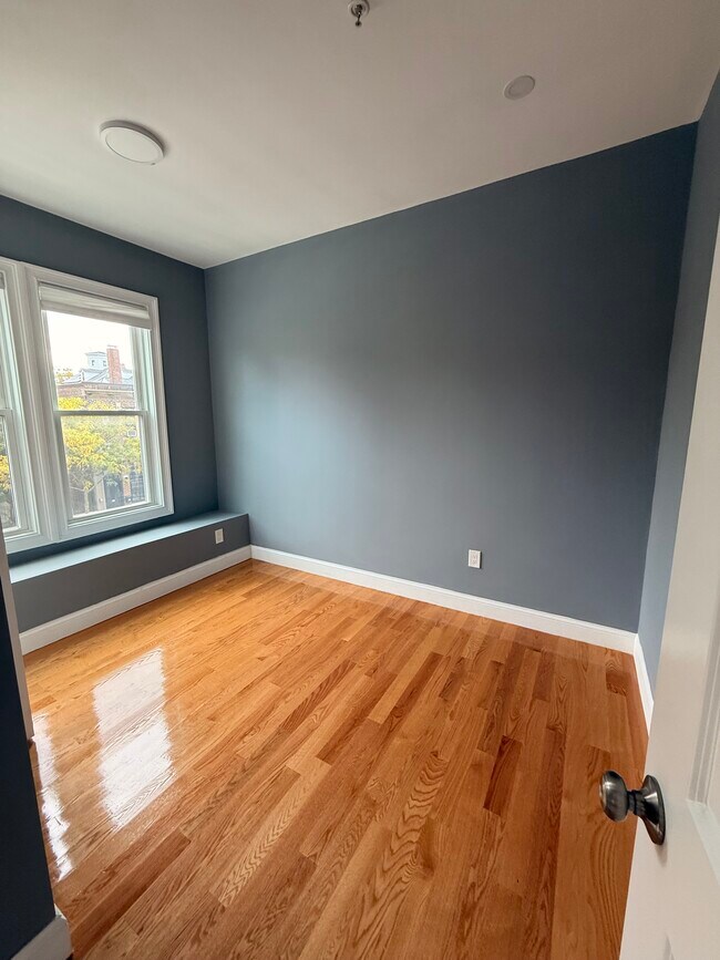 Photo - 337 Cambridge St Unit 2