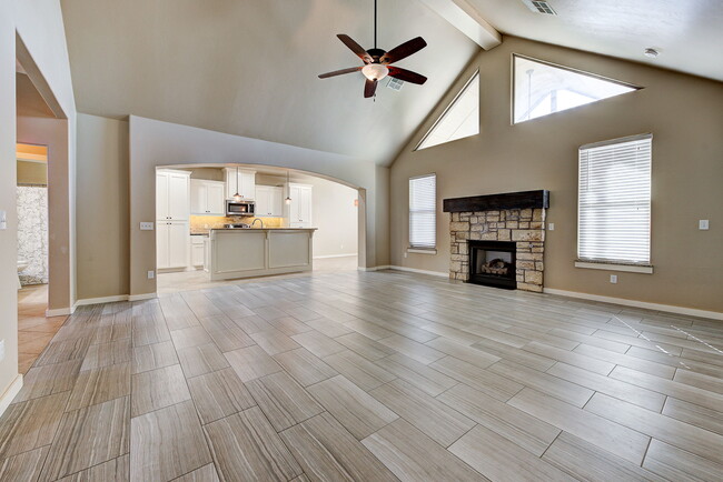 Photo - 2300 Bretford Way