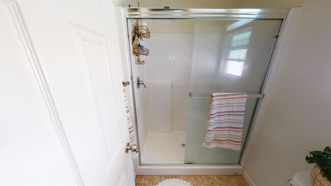 Photo - Clovis Loma Vista  3 Bedroom/2.5 Bath Home For Lease