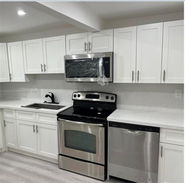 Photo - 428 NW 97th St