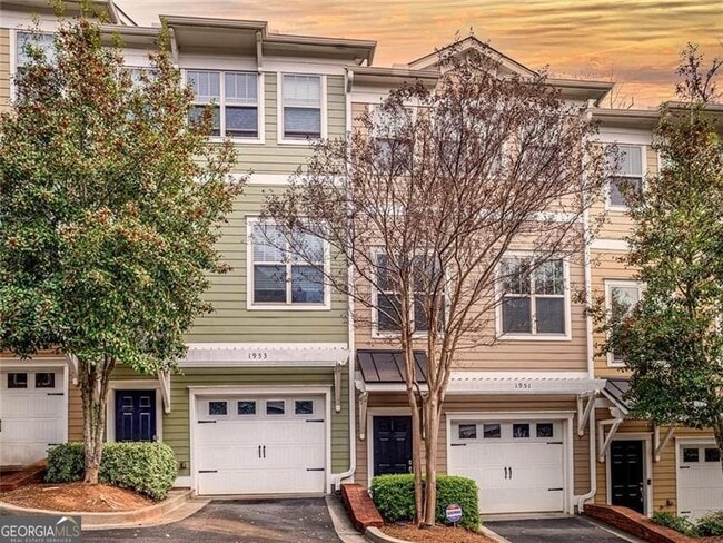 Building Photo - 1953 Sterling Oaks Cir NE Rental