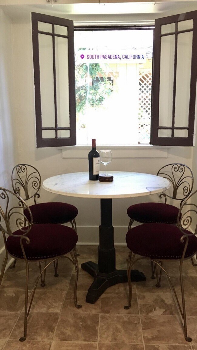 Photo - 1136 Diamond Ave Unit C