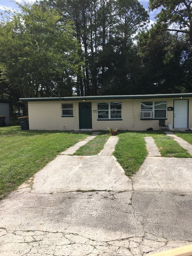 Building Photo - 2 bedroom Duplex Rental