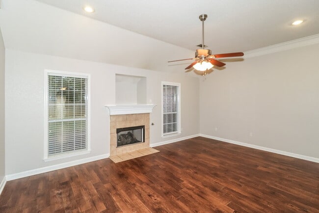 Photo - 4184 Destin Dr