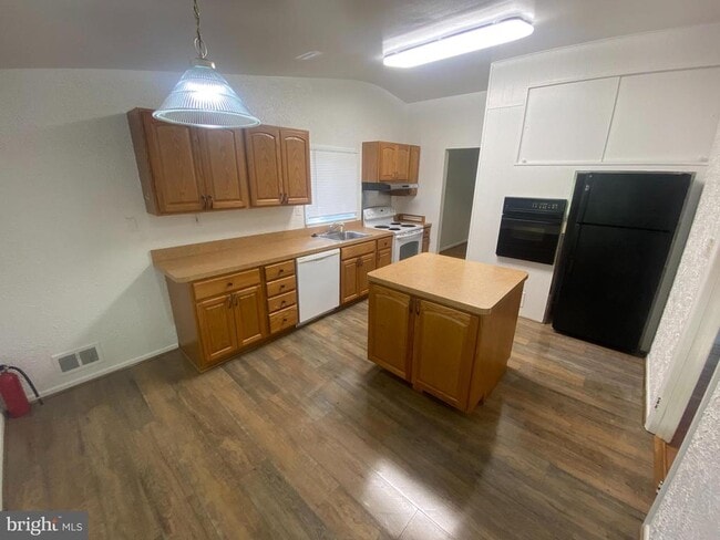 Photo - 11602 Le Baron Terrace