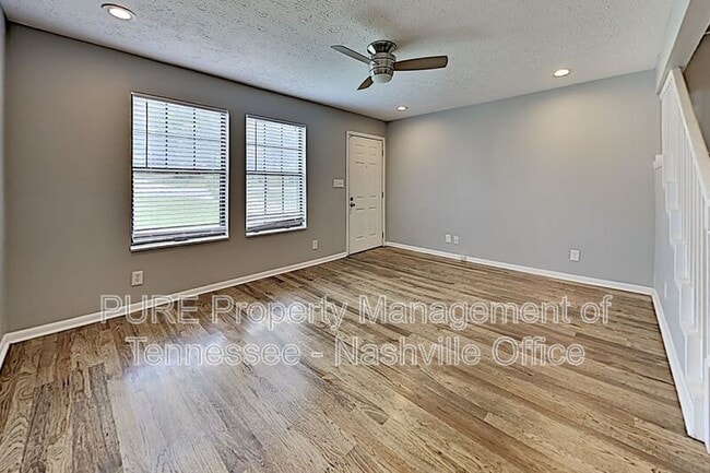 Photo - 613 Eastboro Dr