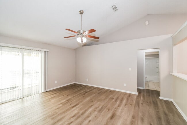 Photo - 1841 Quebec Ct