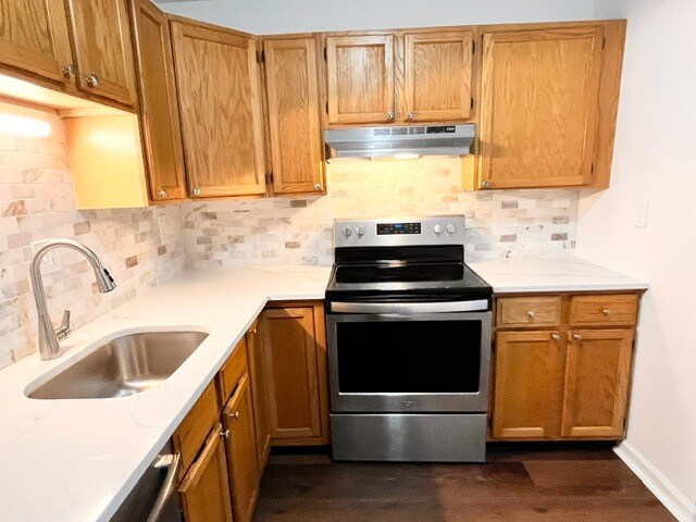 389 S Main St Unit 8
