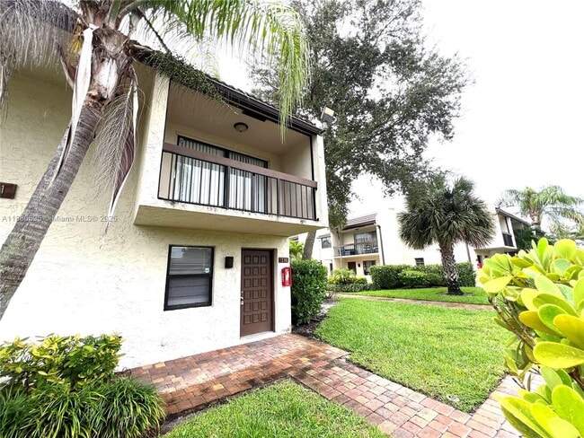 Photo - 721 SE 1st Way Condo Unit B18
