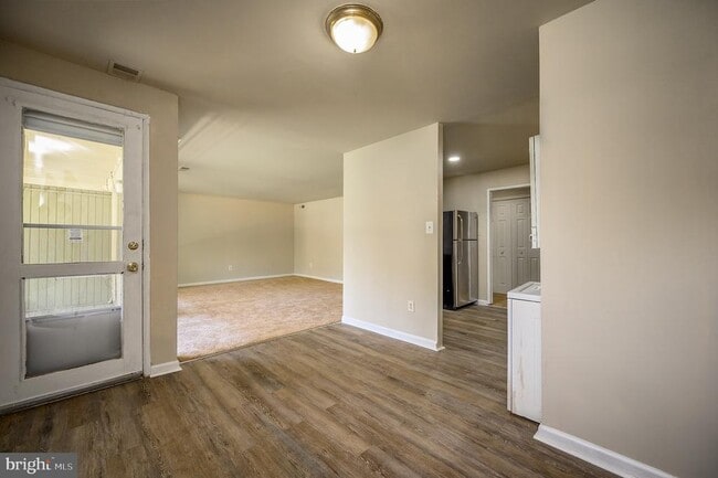 Photo - 7147 Donnell Pl Unidad B