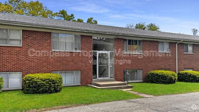 Building Photo - 2847 S Burdick St Rental