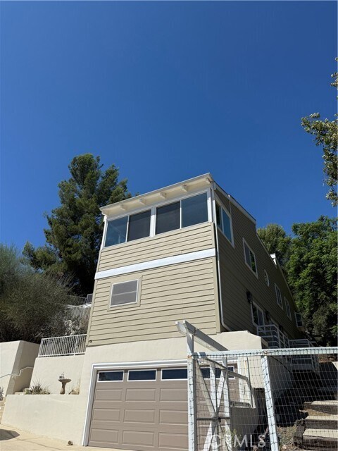 Photo - 1761 Deerhill Trail