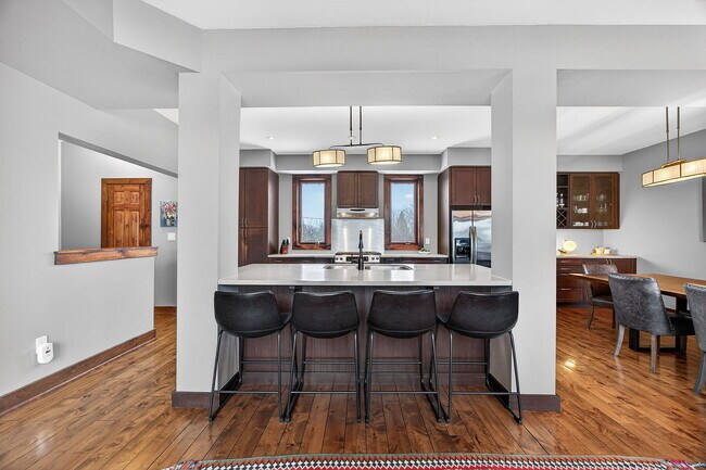 Photo - 119 Venture Boulevard