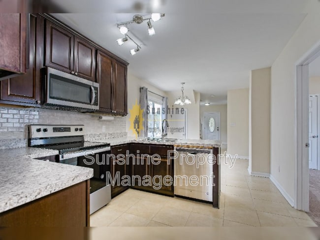 Photo - 3708 Amherst St