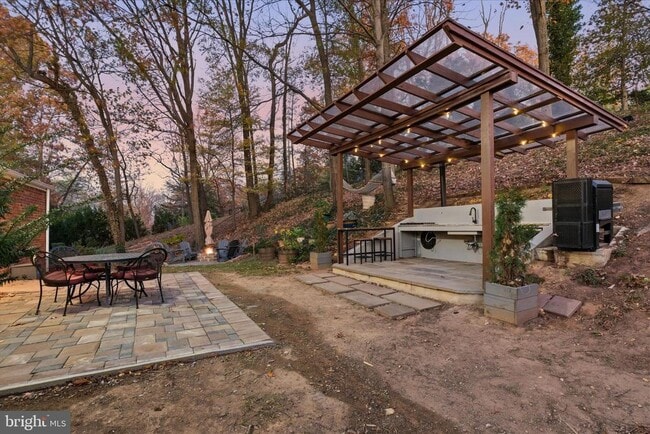 Photo - 7203 Arthur Dr